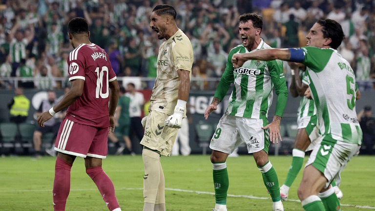 Real Madrid leed zijn eerste nederlaag van het nieuwe seizoen tegen Real Betis